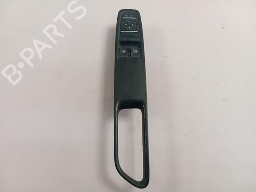 Used Left front window switch RENAULT CLIO IV (BH_) [2012-2021]  26144078