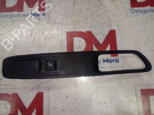 Used Right front window switch RENAULT CLIO IV (BH_) [2012-2021]  30372250