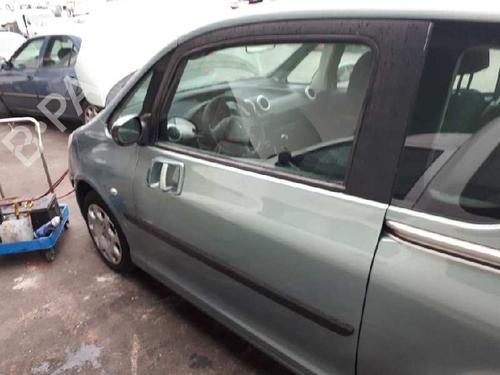 Used Left slide door PEUGEOT 1007 (KM_) 1.4 (75 hp) 12650503