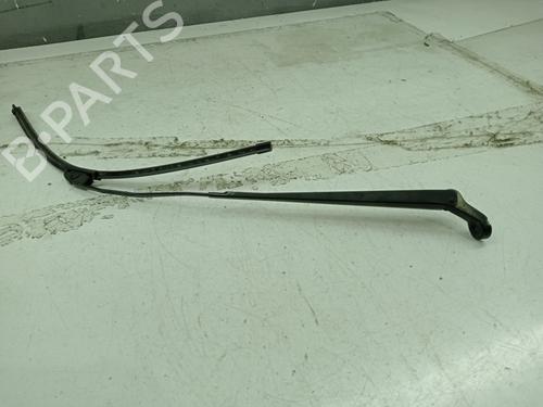 Used Front windshield wiper arm CITROËN XSARA PICASSO (N68) 2.0 HDi (90 hp) 30372672