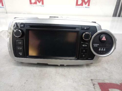 Radio TOYOTA YARIS (_P13_) 1.5 Hybrid (NHP130_, NHP130) | BP12653897E6