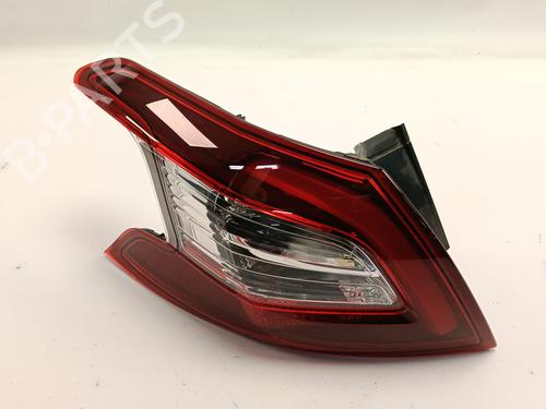 Used Left taillight Left taillight PEUGEOT 308 II (LB_, LP_, LW_, LH_, L3_) 1.6 BlueHDi 120 (120 hp) 32329274 32329274