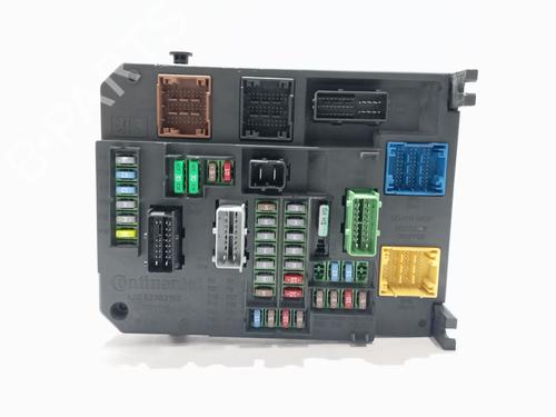 Used Fuse box Fuse box 37444812 37444812
