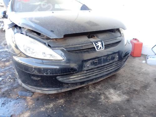 Front bumper PEUGEOT 307 CC (3B) 2.0 16V | BP15559863C7