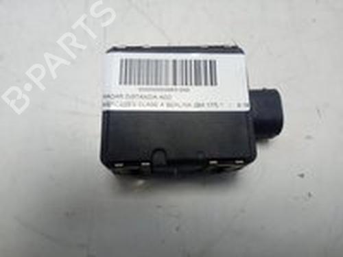 Used Fuse box Fuse box 37294223 37294223