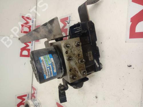 Used ABS pump HYUNDAI SANTA FÉ I (SM) 2.0 CRDi (113 hp) 12657057
