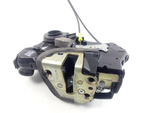 Used Front left lock TOYOTA AVENSIS (_T25_) [2003-2008]  18020421