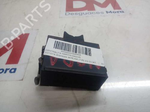 Used Control unit TOYOTA AVENSIS (_T25_) [2003-2008]  17728278