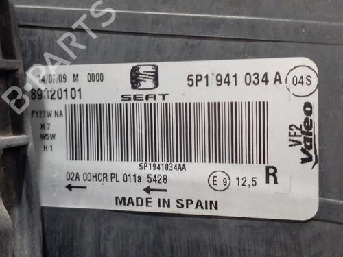 Right headlight SEAT LEON (1M1) | BP30376371C29
