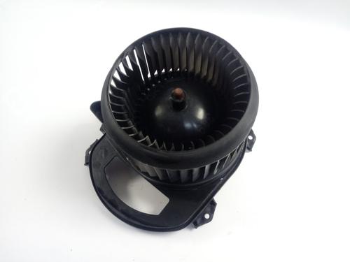 Used Heater blower motor MERCEDES-BENZ B-CLASS Sports Tourer (W246, W242) B 180 CDI / d (246.212) (109 hp) 19063189