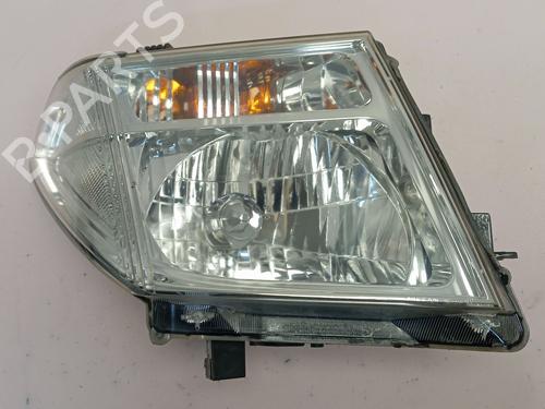 Used Right headlight NISSAN NAVARA NP300 (D40) [2004-2026]  32173010