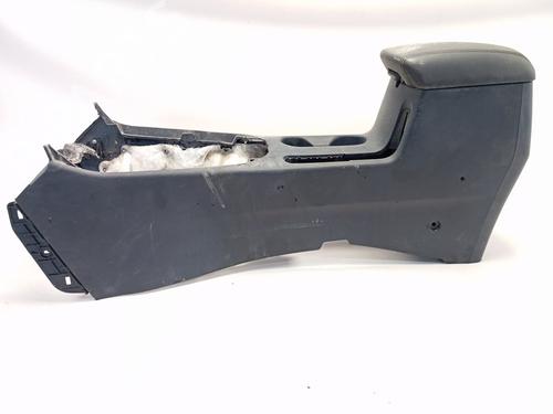 Used Armrest / Center console KIA CARENS IV 1.7 CRDi (116 hp) 27302655