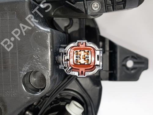 Left headlight NISSAN JUKE (F16_) DIG-T 117 | BP32386677C28