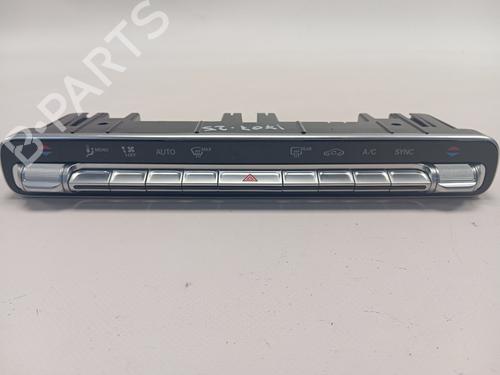 Used Climate control MERCEDES-BENZ GLA (H247) GLA 180 (247.784) (136 hp) 28031249