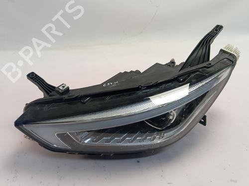 right-headlight-mg-mg-zs-suv-azs1-2017-34445156 main image