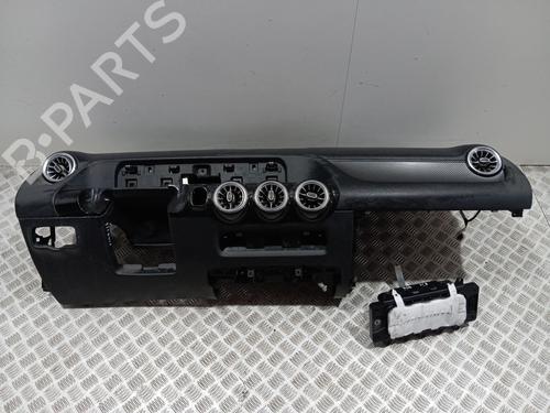 Used Dashboard Dashboard MERCEDES-BENZ GLA (H247) GLA 200 d (247.712) (150 hp) 40292498 40292498