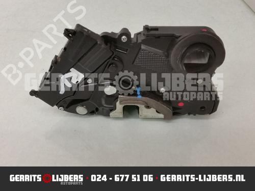 Used Front right lock TOYOTA PRIUS Liftback (_W2_) 1.5 Hybrid (NHW20_, NHW20R) (112 hp) 13156921