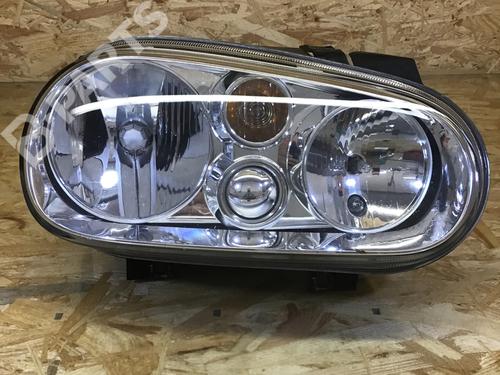 Used Right headlight Right headlight VW GOLF IV (1J1) 1.4 16V (75 hp) 9126559 9126559