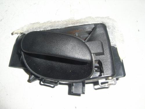 Used Interior door handle Interior door handle PEUGEOT 206 Hatchback (2A/C) 1.4 i (75 hp) 2778633 2778633