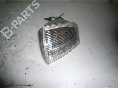Used Right rear indicator Right rear indicator RENAULT 19 I Chamade (L53_) 1.4 (L532, L53P) (58 hp) 2560120 2560120
