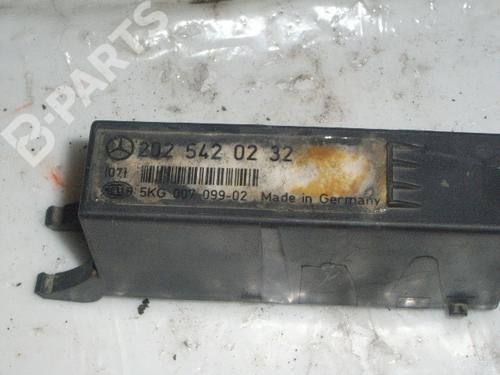 Used Lights ECU Lights ECU MERCEDES-BENZ C-CLASS (W202) C 200 D (202.120) (75 hp) 2560331 2560331