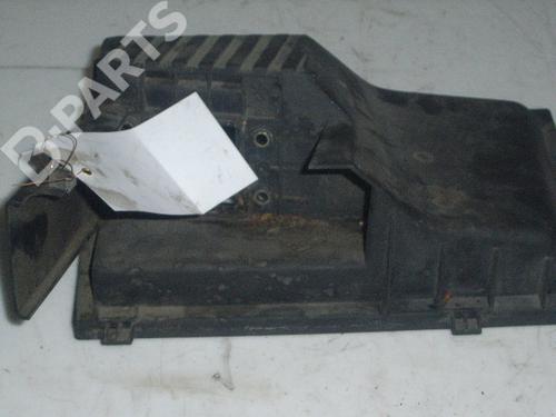 Used Air filter box Air filter box VW PASSAT B3/B4 Variant (3A5, 35I) 2.0 (115 hp) 2562017 2562017
