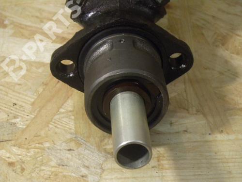 Brake master cylinder VW TRANSPORTER T4 Platform/Chassis (70E, 70L, 70M, 7DE, 7DL, 7D 2.4 D | BP2567482M77 