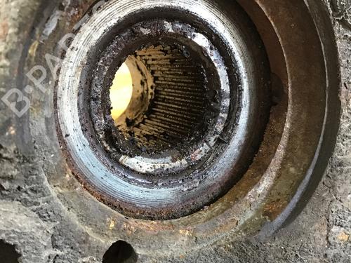 Right front steering knuckle VW GOLF PLUS V (5M1, 521) 2.0 TDI 16V | BP15914976M26 