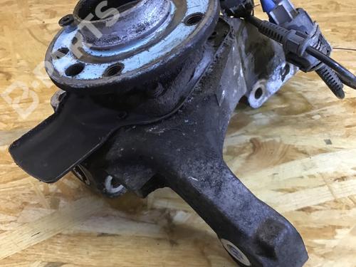 Left front steering knuckle OPEL VECTRA C Estate (Z02) 1.9 CDTI (F35) | BP11488292M25 