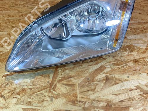 Venstre forlygte FORD FOCUS II (DA_, HCP, DP) 1.8 (125 hp) 32215217