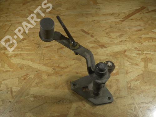 Used Manual gearbox selector Manual gearbox selector SEAT LEON (1M1) 1.6 16 V (105 hp) 2572445 2572445