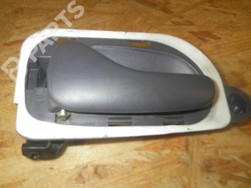 Used Rear left interior door handle RENAULT ESPACE III (JE0_) 2.0 16V (JE0N, JE0L, JE02) (140 hp) 3257396