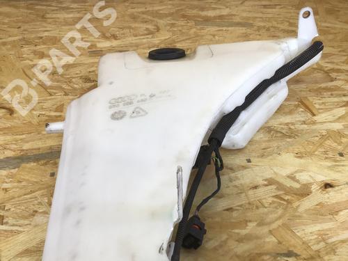 Used Windscreen washer tank Windscreen washer tank AUDI A4 B8 (8K2) 2.0 TDI (143 hp) 9241894 9241894