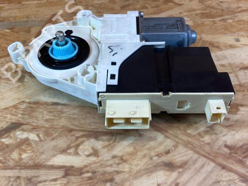 Motore alzacristalli anteriore sinistro PEUGEOT 307 Break (3E) 1.6 HDi 110 (109 hp) 32367447