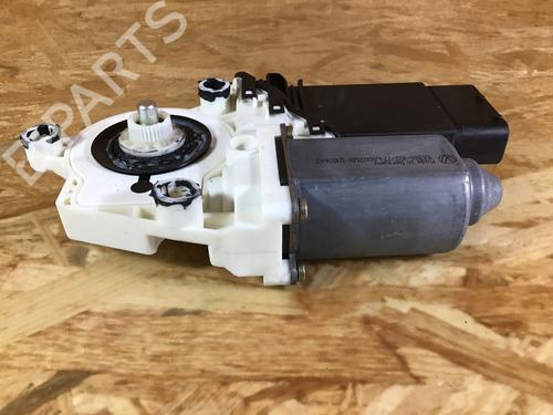Used Right front window motor VW GOLF IV (1J1) 1.6 16V (105 hp) 29833551
