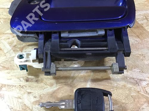 front-left-exterior-door-handle-opel-zafira-a-mpv-t98-22-dti-16v-f75-opel-260933585-1999-2000-2001-2002-2003-2004-2005-2006-8597767 main image