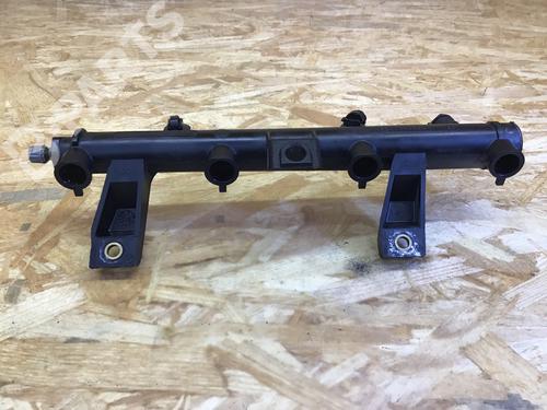 injection-rail-peugeot-1007-km_-14-peugeot-9655833580-2005-10362759 main image