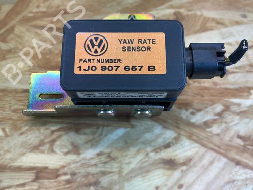 Used Electronic module Electronic module VW GOLF IV Variant (1J5) 2.0 (115 hp) 33397233 33397233