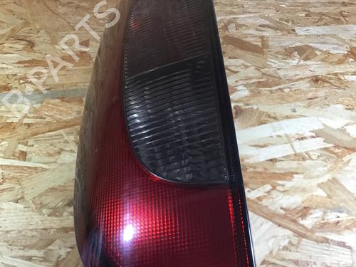 Feu arrière gauche OPEL CORSA C (X01) 1.2 (F08, F68) (75 hp) 29705742