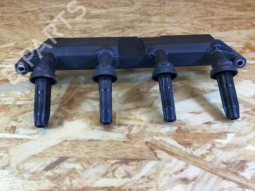 Used Ignition coil PEUGEOT 206+ (2L_, 2M_) 1.1 (60 hp) 31643900