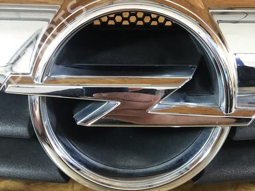 Grille OPEL ASTRA H Estate (A04) 1.6 (L35) | BP28320967C40