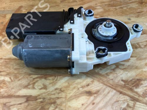 Rudehejsemotor forskærm venstre VW GOLF IV (1J1) 1.6 FSI (110 hp) 33118329