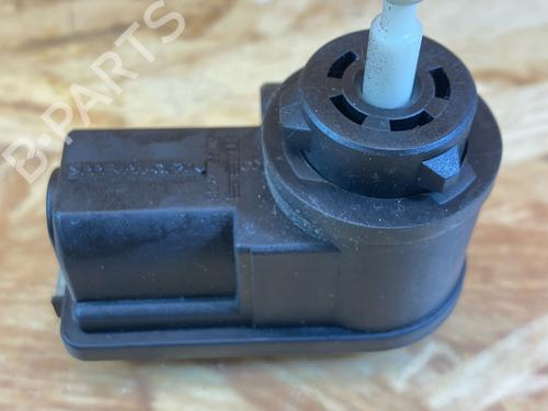 Motor de regulación de faros VW LUPO I (6X1, 6E1) 1.0 (50 hp) 32482331