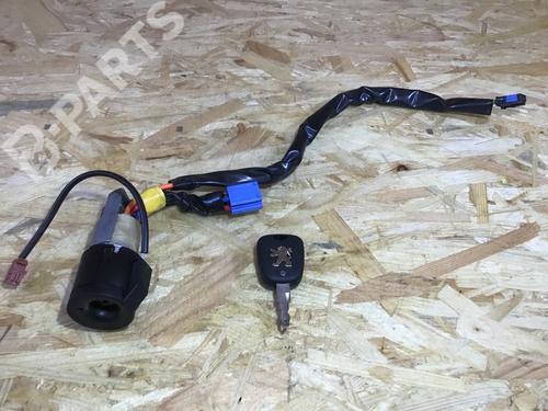 ignition-barrel-peugeot-206-hatchback-2ac-14-i-1998-1999-2000-2001-2002-2003-2004-2005-2006-2007-2008-2009-2010-2011-2012-7703566 main image