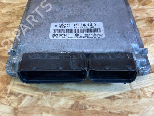 Motorstyringsenhed VW GOLF IV (1J1) 1.6 FSI (110 hp) 33118339
