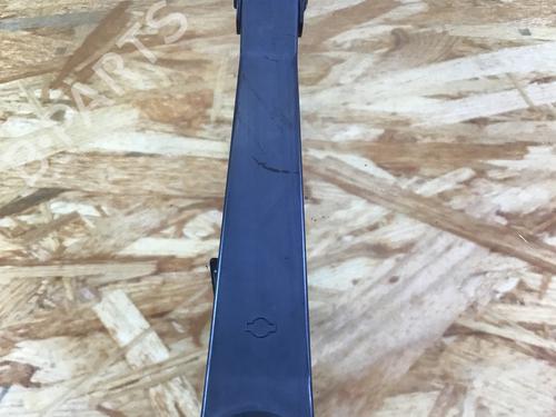 Used Front windshield wiper arm NISSAN MICRA II (K11) 1.0 i 16V (54 hp) 28021201
