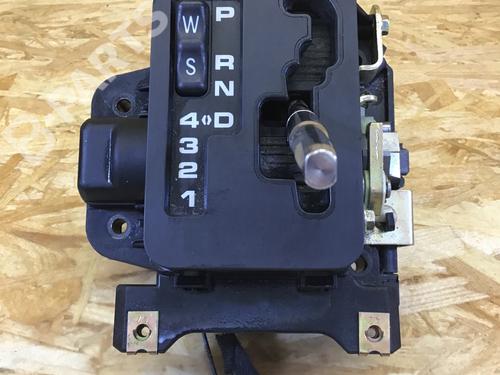 Used Automatic gearbox selector Automatic gearbox selector MERCEDES-BENZ C-CLASS (W202) C 180 (202.018) (122 hp) 10362834 10362834