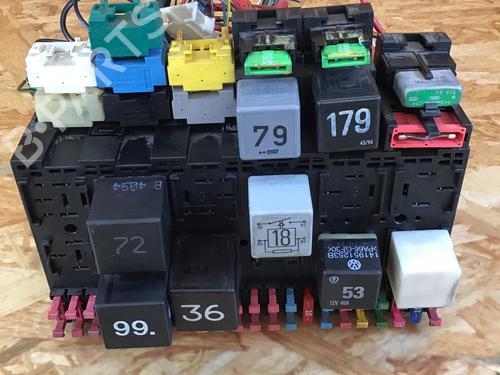 Scatola Fusibili VW GOLF III (1H1) 1.9 TD, GTD (75 hp) 31919153