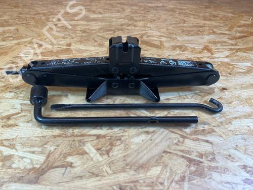 Altro NISSAN ALMERA TINO (V10) 1.8 (114 hp) 32367482