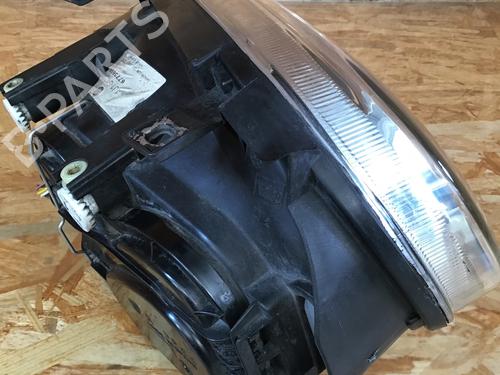 Right headlight VW GOLF IV (1J1) 1.4 16V | BP30182866C29
